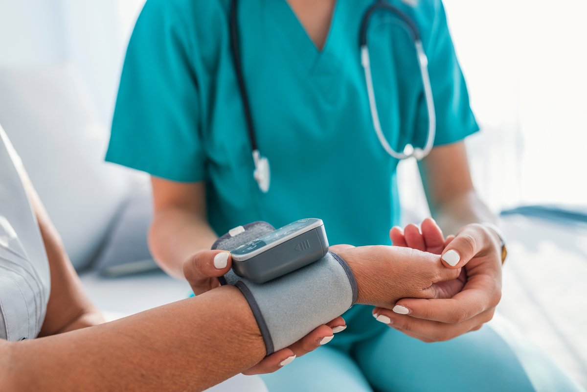 FoothillsWLS's tweet photo. Bariatric surgery doesn’t only help patients achieve weight loss, it may also resolve obesity-related comorbidities such as hypertension. Read more from our newest blog post at https://t.co/6LjbWV0Mm0 https://t.co/paSmvRkHYN