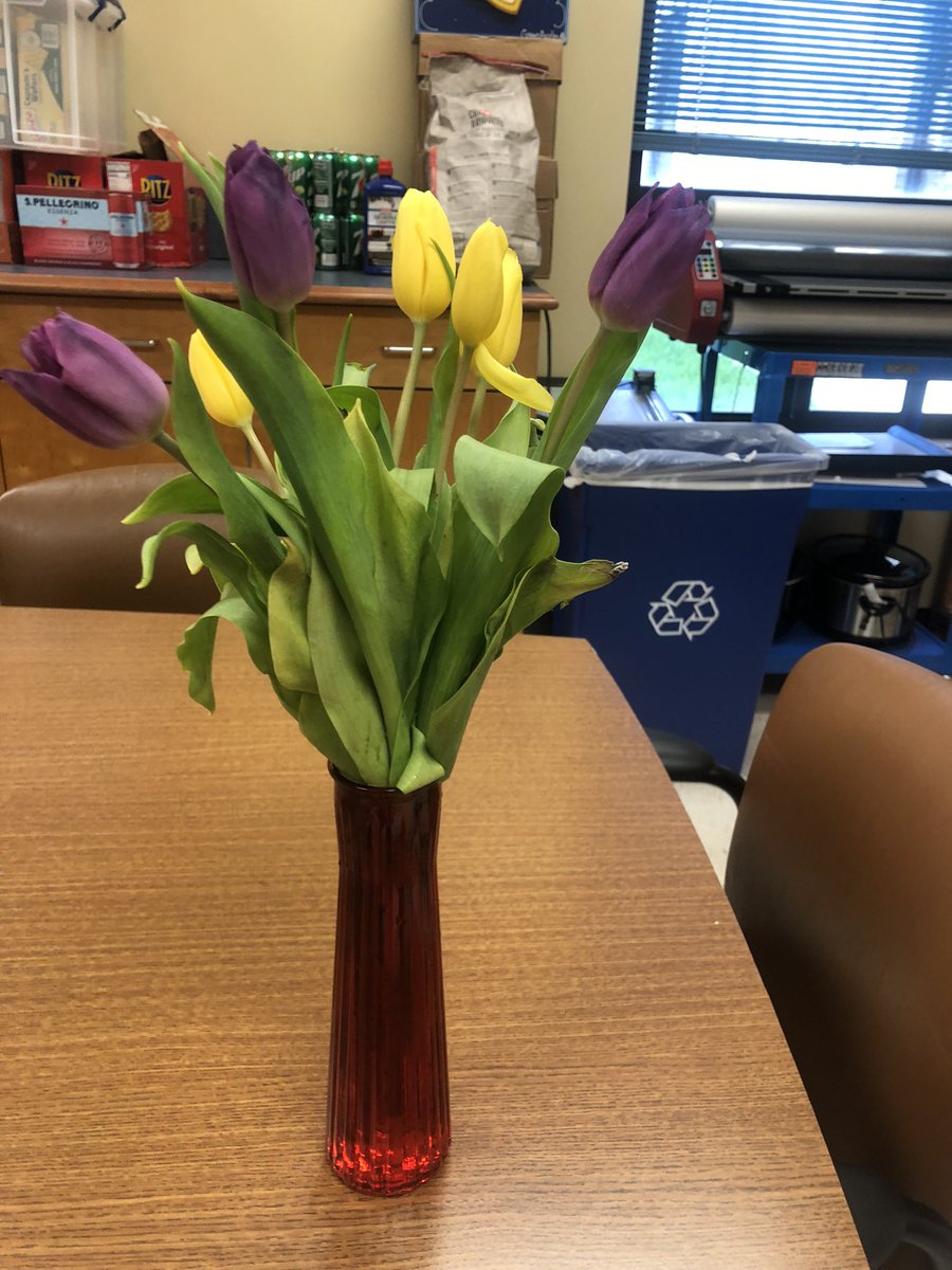 maryjmoon's tweet photo. Feeling the love from my colleagues!@SanchezES_HISD https://t.co/oY2fPZYMhR