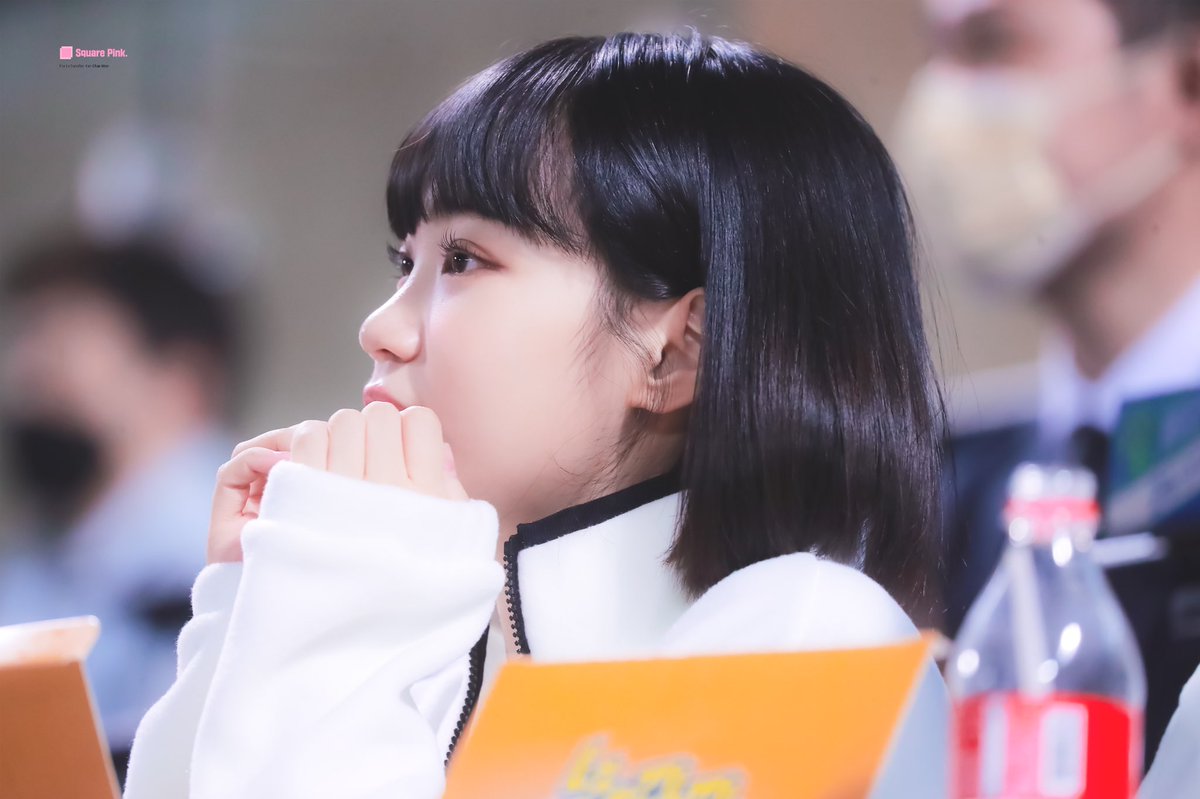 220507 시구

⚾️🍗
#김채원 #KIMCHAEWON #르세라핌 #LE_SSERAFIM