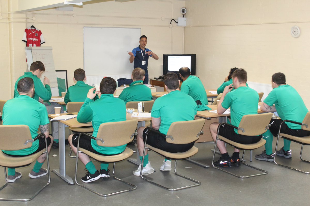 HMP_Exeter's tweet photo. @ProjectTwinning back in full flow this week! Week two for our latest cohort and some fantastic engagement, leading sports sessions and growing in confidence! @ExeterCCT @swalksy7 #twinningproject #hmpexeter 🟢⚽️ https://t.co/R5lAf4sb6D
