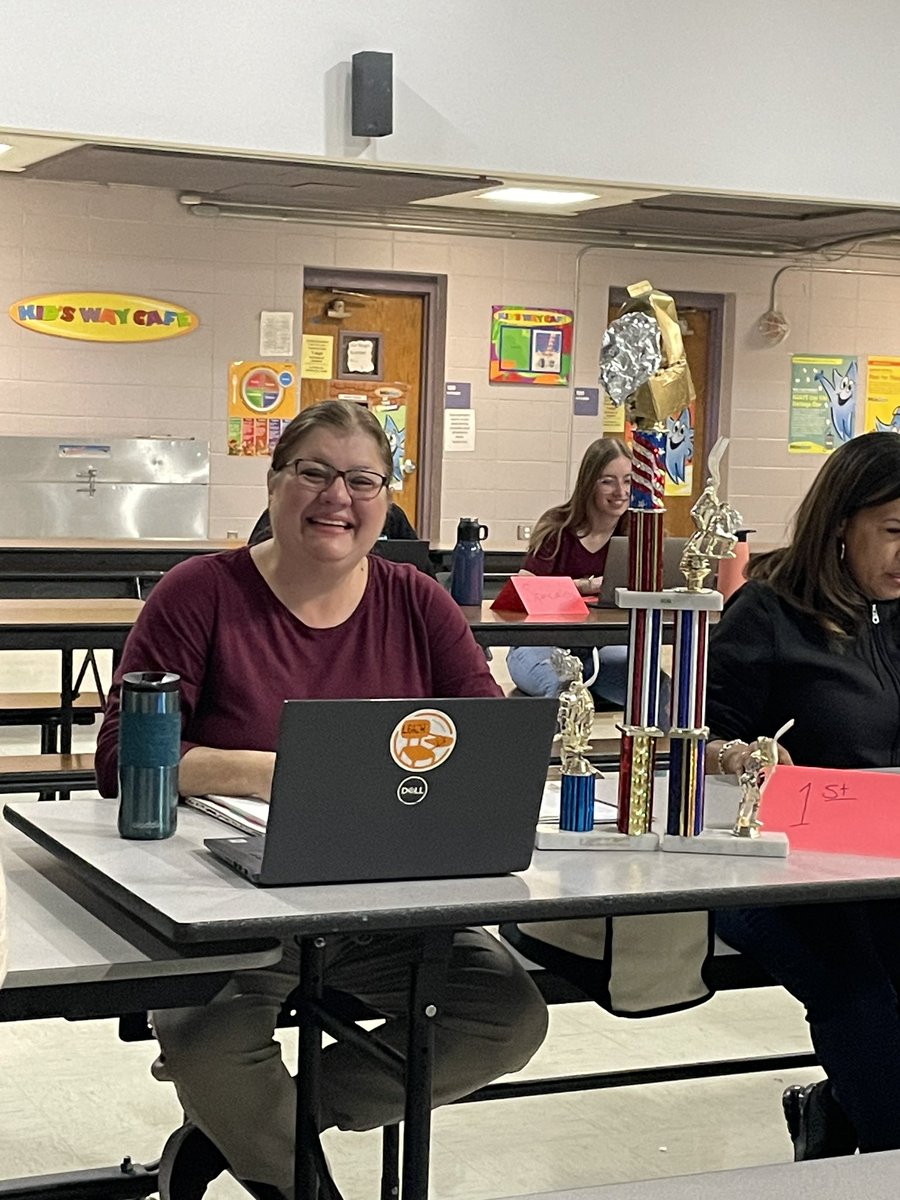HGWBarry's tweet photo. Started off our PD with team building Rock Paper Scissors Tournament! Ms. Leach was our winner!! 🥇🏆@asamesser @ElementaryZone @PTU958 #professionaldevelopment #ppsdproud https://t.co/VYjk530u6a