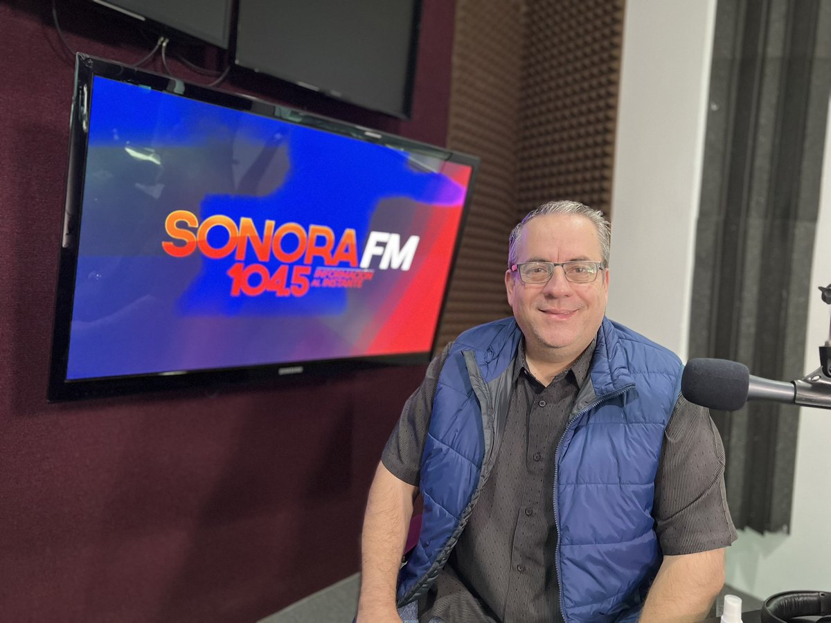 Ya se encuentra en cabina de <a href="/SonoraFM_sv/">Sonora FM</a> junto a <a href="/GracielaRajo/">Graciela Rajo</a> nuestro invitado de esta mañana: el diputado por <a href="/GANAOFICIAL/">PARTIDO GANA</a> <a href="/romeoauerbach/">Romeo Auerbach</a> 
Sintonice el 104.5 FM y acompáñenos!