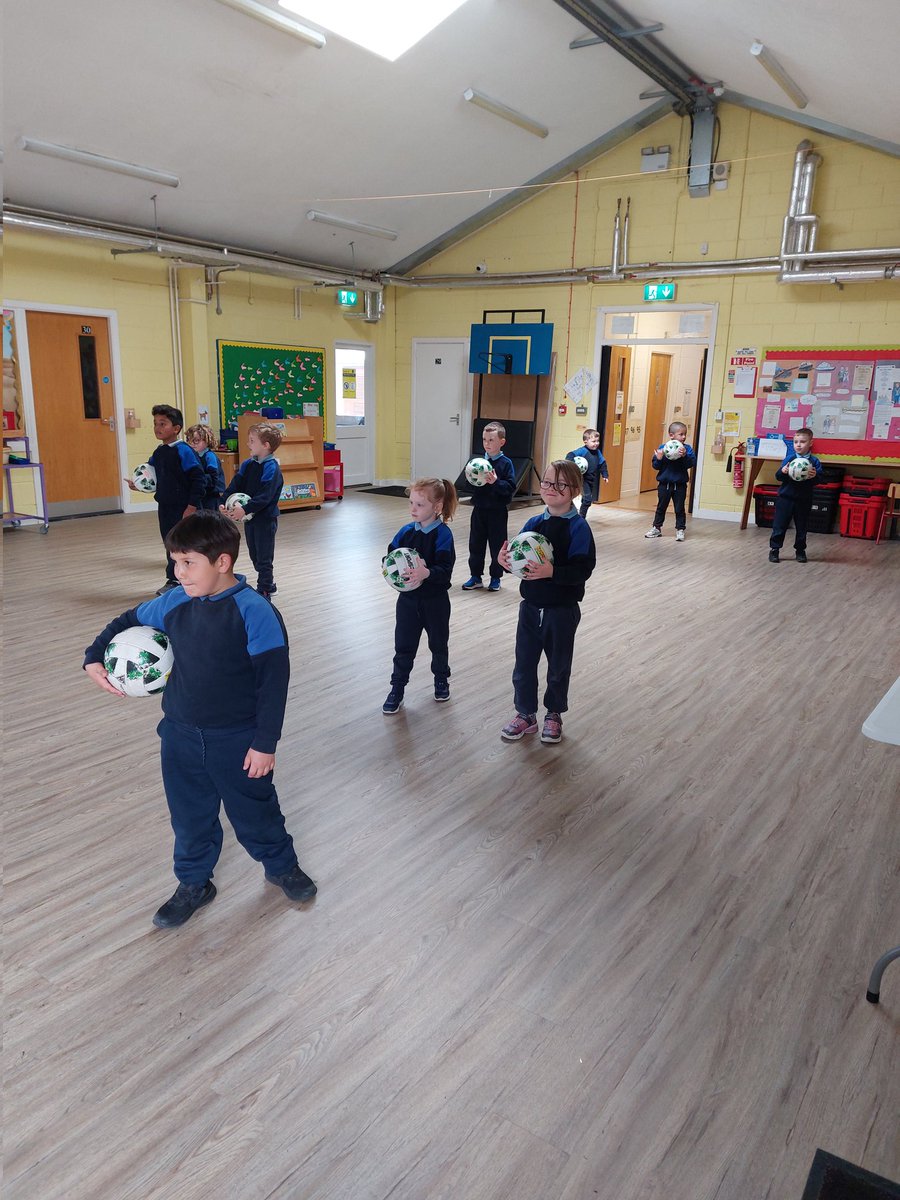 breslin_ms's tweet photo. Action shots of our football skills. The boys and girls and loving learning each week. Thanks again @MoorefieldGaa ⚽️ https://t.co/kH93Yqyq0W