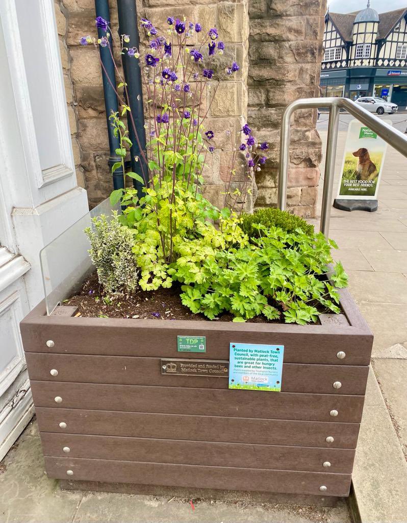 Dines4Dales's tweet photo. Our Town Councils, Parish Councils and community based groups like Darley Dale in Bloom must be thanked for their brilliant work in making our Derbyshire Dales a prettier and happier place with their glorious planters.
Pride in our home is really important.
Thank you! https://t.co/TEcEAWV5lX