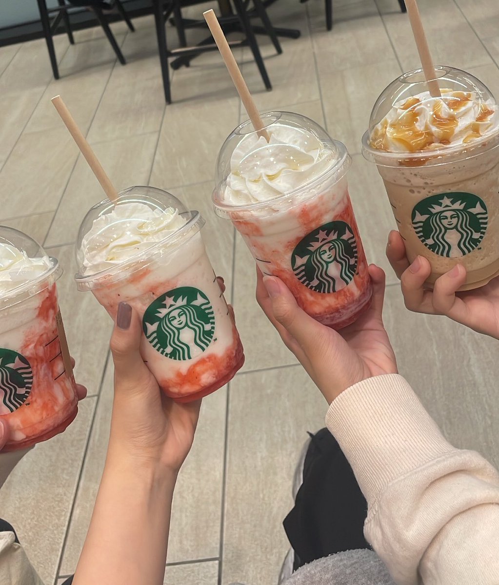 seitenzaka46's tweet photo. 練習の後にスタバ (^._.^)🎶

 #seitenzaka_chu https://t.co/xZR77qFXQN