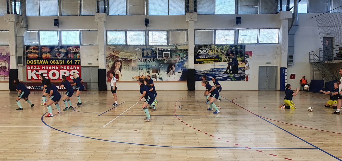 MartinePower6's tweet photo. ⚽️ 𝗠𝗮𝘁𝗰𝗵 𝗱𝗮𝘆 𝟭 ⚽️

The girls are buzzing and currently warming up getting ready for today's big game 💚 #GAWA https://t.co/iGU5x2DiZK