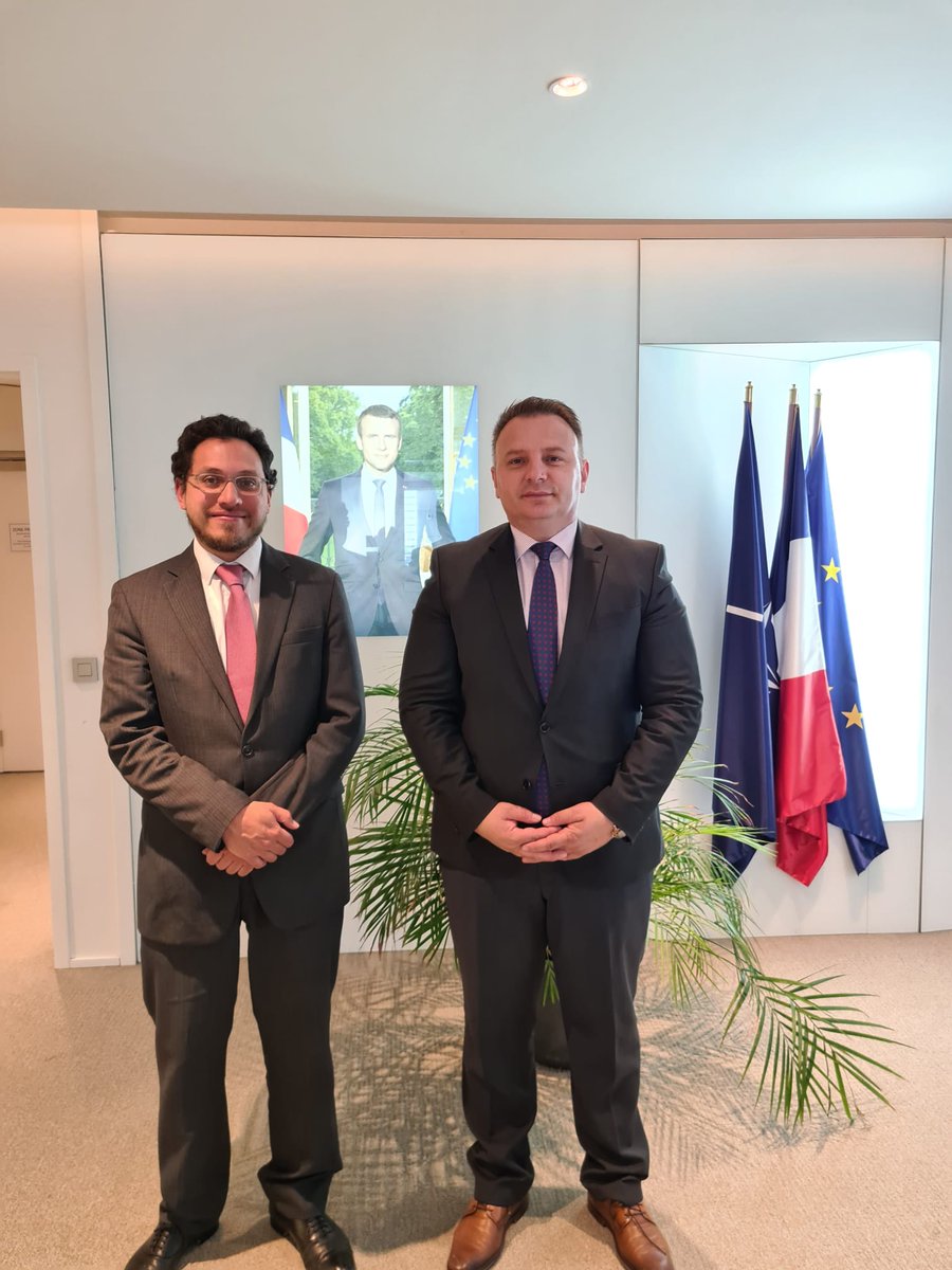 FranceOTAN's tweet photo. Aujourd’hui échanges fructueux avec @AstritZemaj, Ambassadeur en charge de l'OTAN et le Représentant permanent adjoint @lypandas de @FranceOTAN. La 🇫🇷 et le 🇽🇰 ensemble pour la stabilité des Balkans occidentaux. https://t.co/VlipzcKRaM