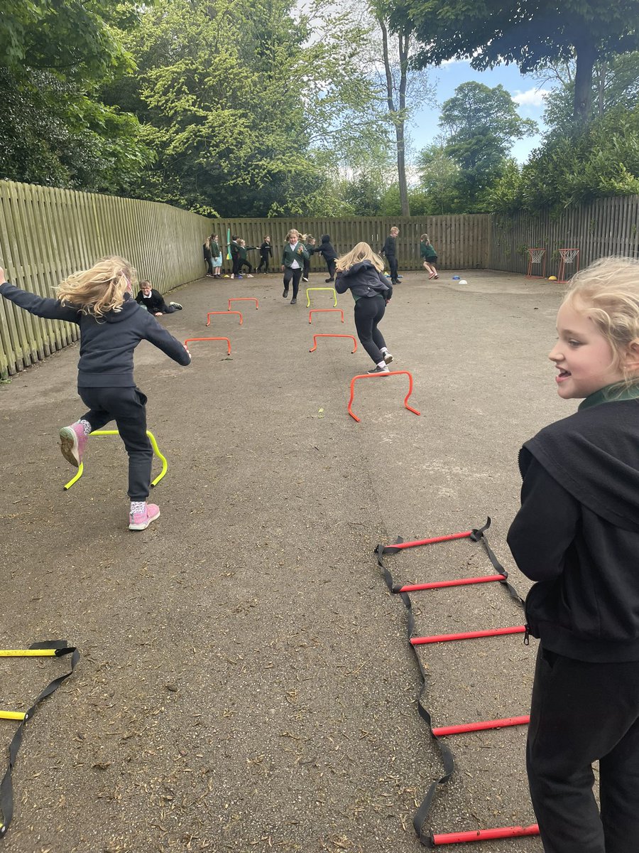 WCoFE_Beech12's tweet photo. Practising for our sports festival ⚽️🤾🏻‍♀️ #wentworthPE https://t.co/jouVFKg1pK