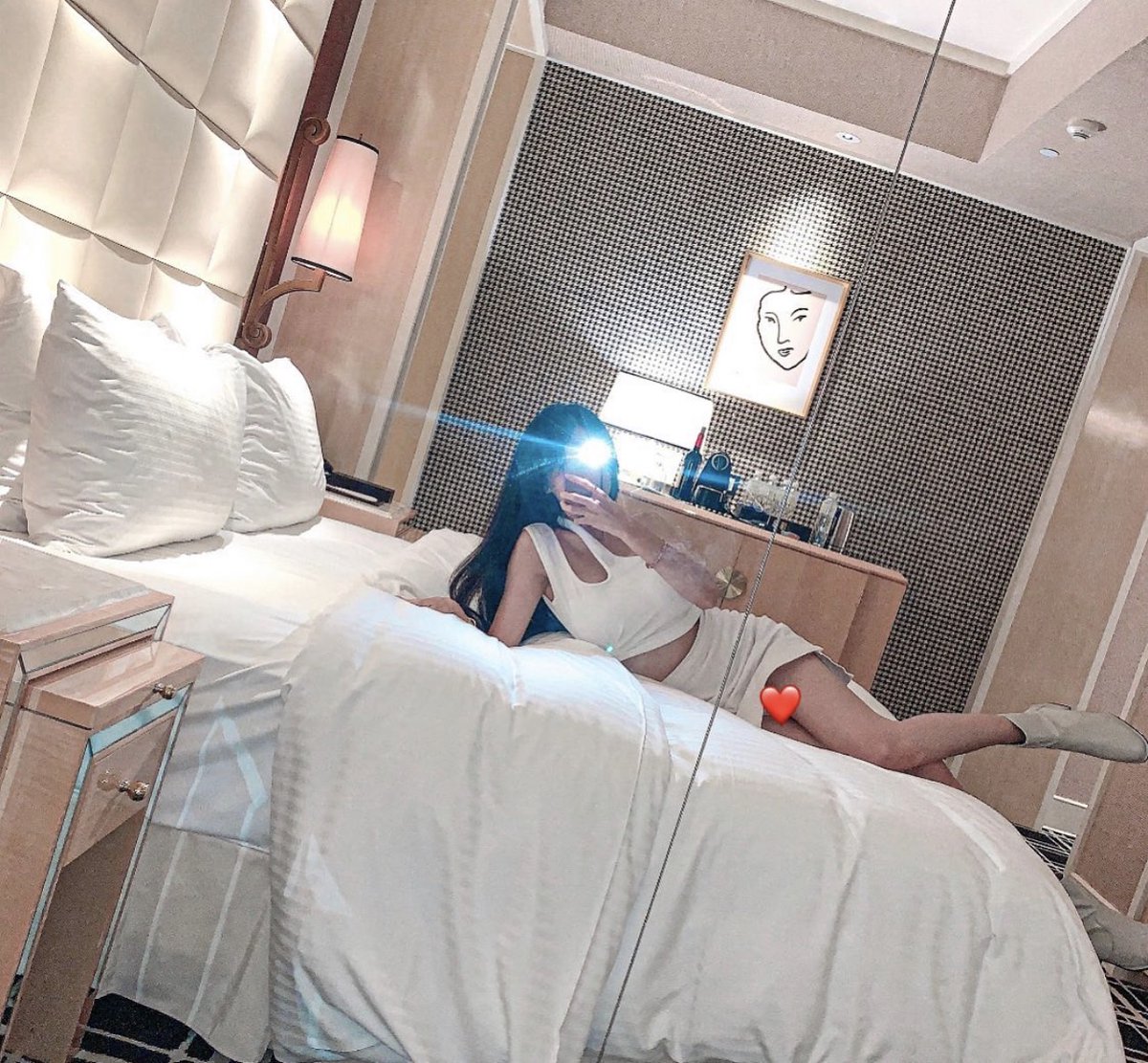 ag870520's tweet photo. 是什麼原因一直讓我錯過你🥰🥰今天晚上被之前約約的哥哥找出來 晚上就先不上線了 寶寶們可以期待一下😈😈#台北情趣女教師 #台北約約 https://t.co/S0u9Hl5RWu