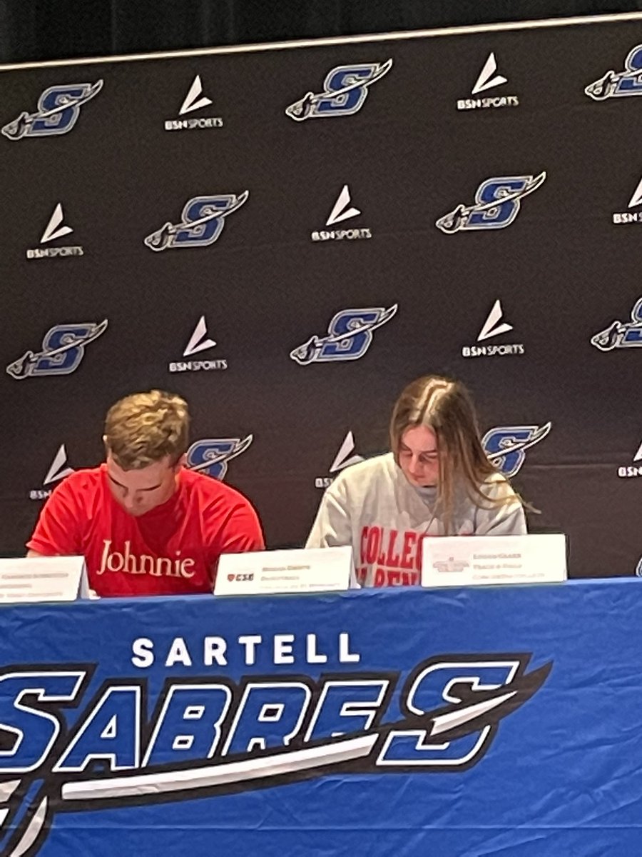 kmart_25's tweet photo. Super proud of @MeganDriste &amp; so excited to watch her continue to do great things on and off the court! @CSBBasketball is getting a great one. Congrats to Megan &amp; all the Sabre athletes who have committed to further their athletic &amp; academic careers! 💙 https://t.co/J5cZnidMB2