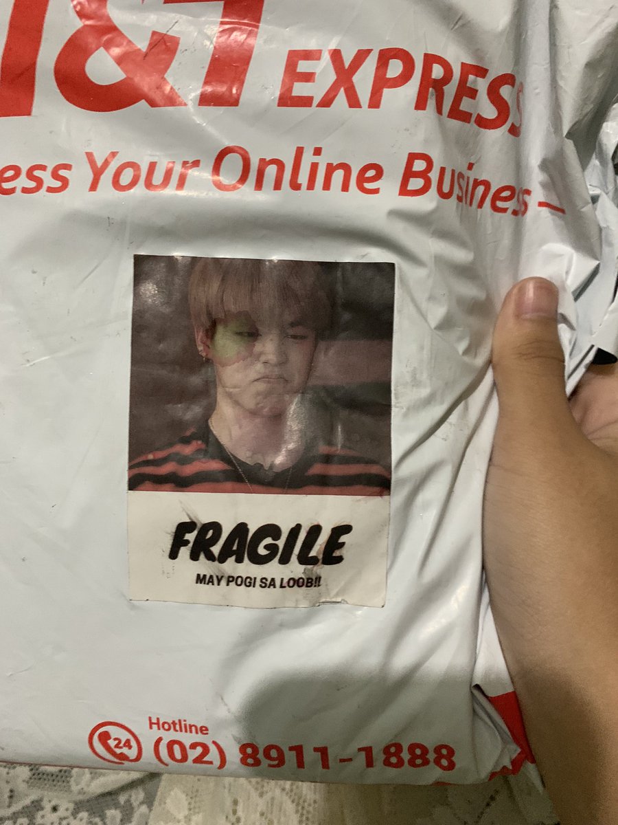 jkplawer's tweet photo. 💌: @babiemochiiiii 

hello po! Umuwi na Hobi deco kit and Yoongi polas>< cutieee ni mimi sa labas ㅠㅠ Thank you for packing it well. More budols to comee!!

#bbmchifeedbacks https://t.co/TJTIGXQOed