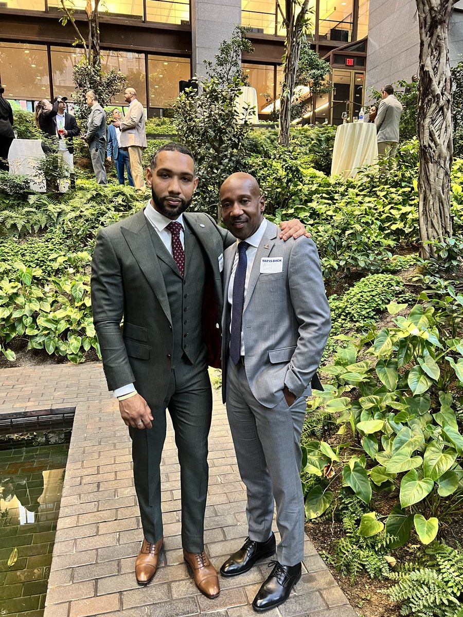 AAWardSR1's tweet photo. With BPI @BPIBard Alum and Fortune Society ⁦@thefortunesoc⁩  board member, Dyjuan Tatro  ⁦@DyjuanTatro⁩ as we celebrated the restoration of Tuition Assistance Program eligibility to incarcerated New Yorkers  #Tapisback https://t.co/Cs5oGXYgC6