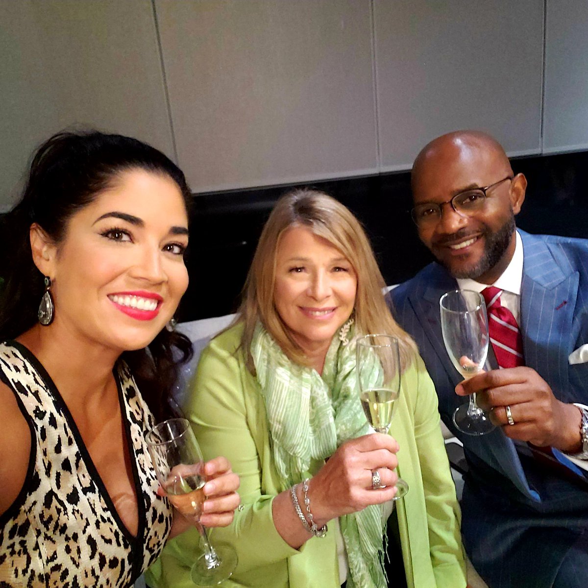 Dr. Viviana Coles, DMFT, LMFT, CST tweet media