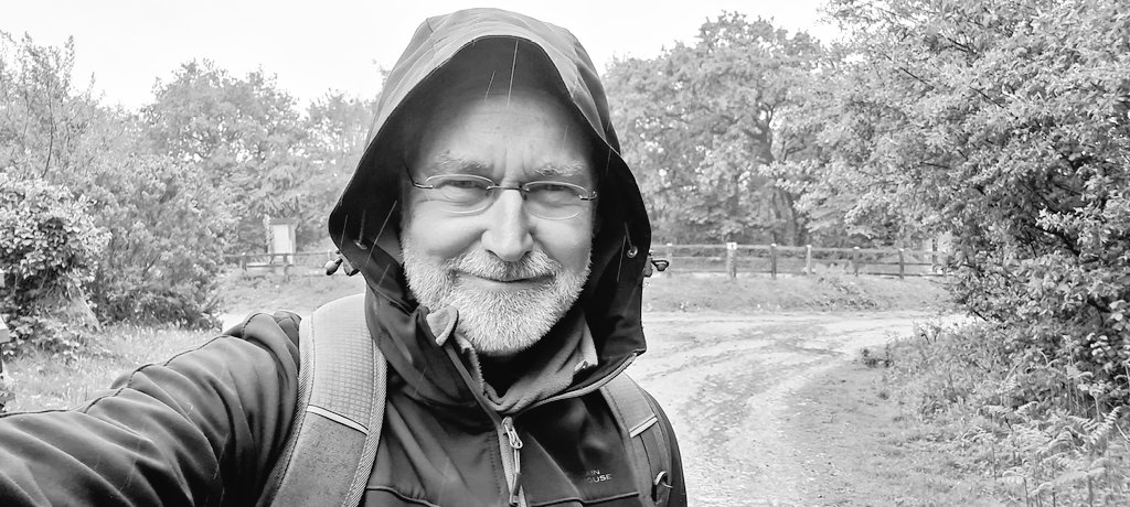 CTywydd's tweet photo. Bore gwlyb am recce cerdded! Ond llwybr gwych ac yn edrych mlaen at arwain dros y penwythnos #taithcoedwighudol #bromorgannwg #amdroynyfro
A wet start for a walk recce #magicalforestwalk @visitthevale #10daysinmay but a fabulous walk & looking forward to leading on the weekend https://t.co/q21njiw4on