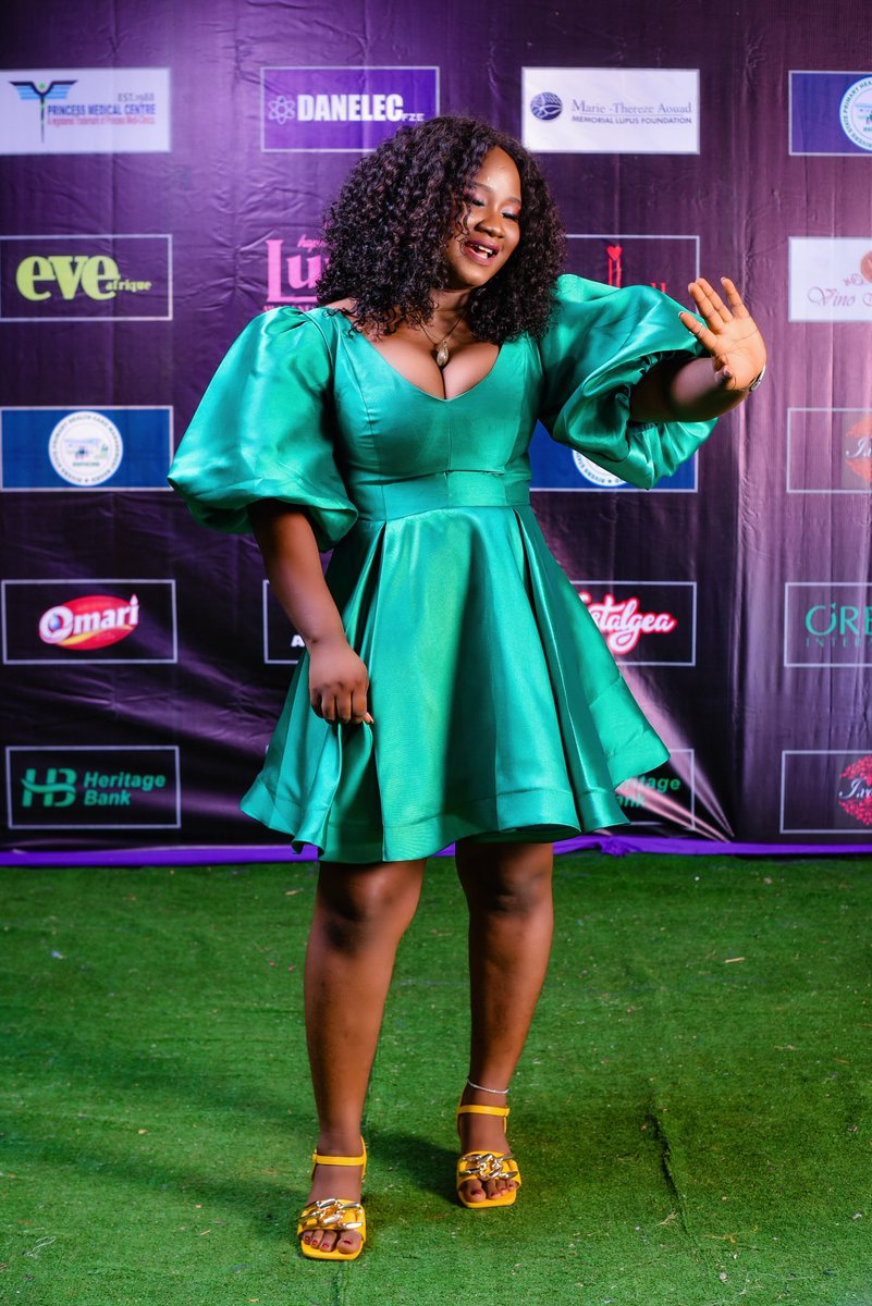 EveafriqueNews's tweet photo. Eveafrique Redball; A Night of Hope with Focus on Lupus Awareness and Management, Red Carpet moments

https://t.co/CArNNXt6od 

#lupusawarenessandmanagement #redballforcauses #eveafriqueredball #lupus #ANightOfHope #lupusmanagement  #newsfromthenigerdelta #redcarpetmoments https://t.co/5KObfuVidK