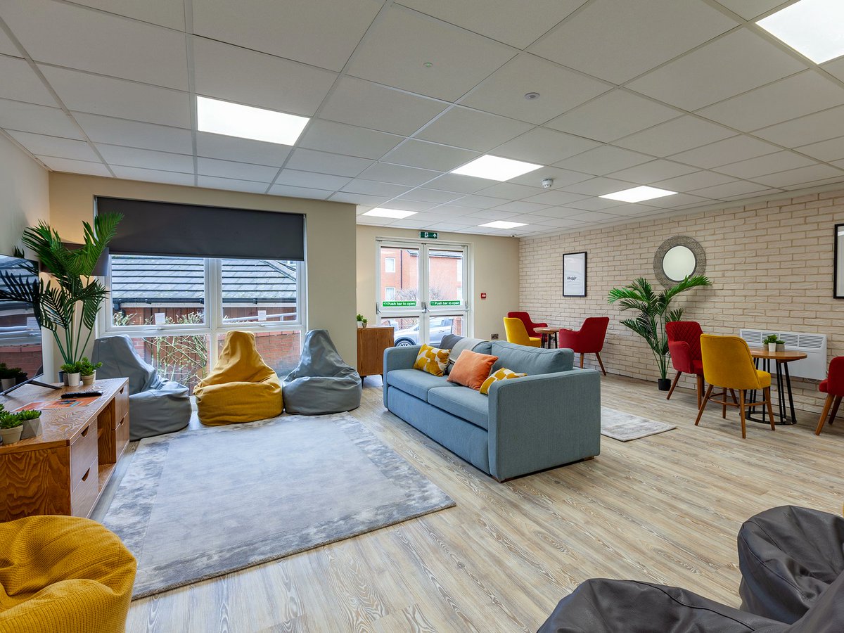TSVPreston's tweet photo. Our stunning Cinema Room, with plenty of seating and bean bags! https://t.co/D4osTESR58