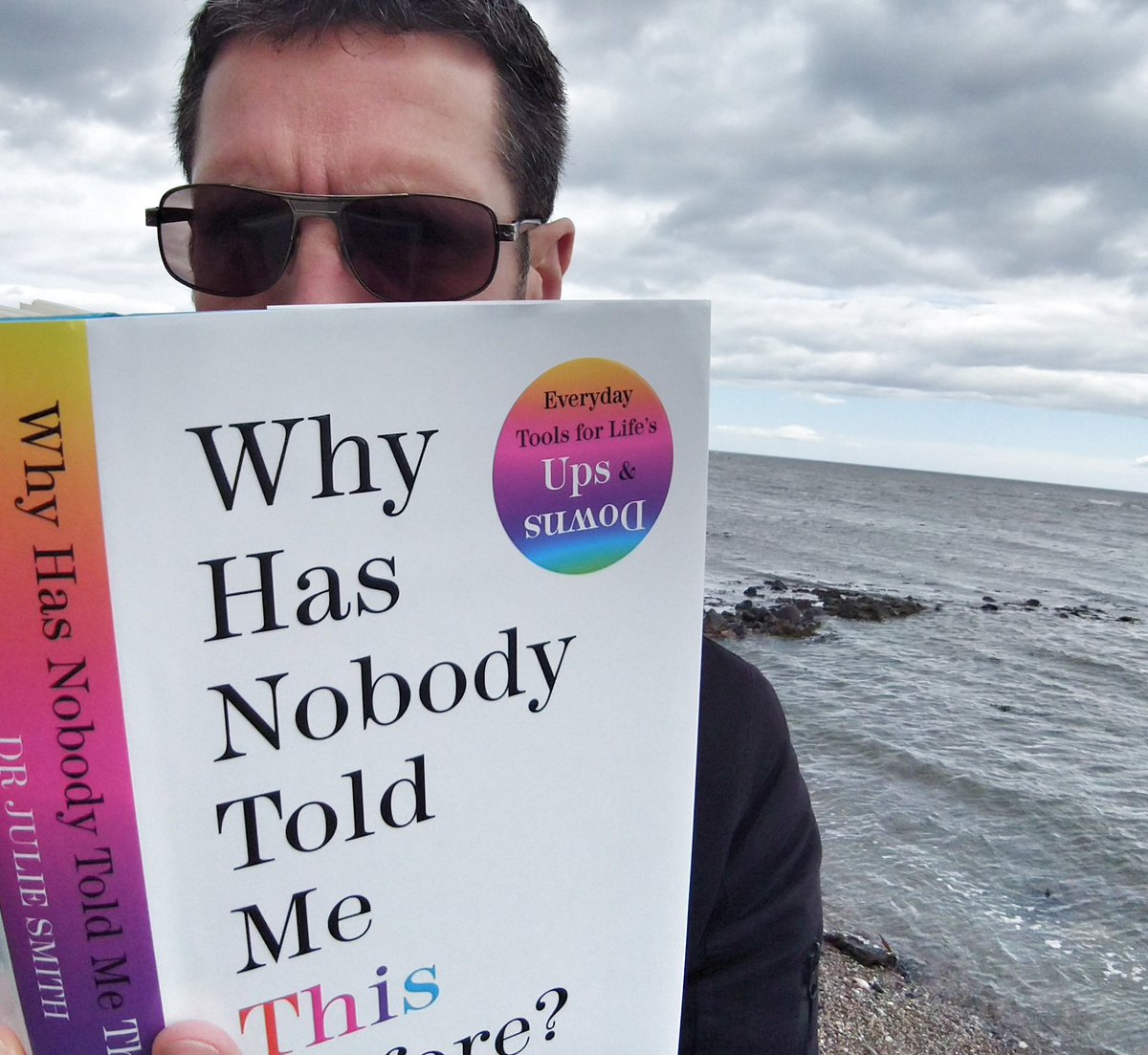 Supercharge your mental health by reading for just 6 minutes with the #KeepTheHeid & #Read campaign from @SLIC1991.

As it's also #MHAW22, why not try the bestselling 'Why Has Nobody Told Me This Before?' by @Dr_Julie_Smith 💙 

#MentalHealthMatters
#LibrariesAreEssential