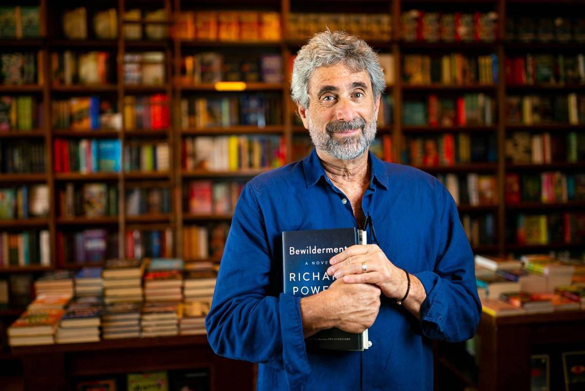 Brilliant! We’re a huge fan of Mitchell and his amazing presence in our local community, congrats on 40 years of Books &amp; Books: How a beloved bookstore put Miami on the literary map ⁦<a href="/MiamiHerald/">Miami Herald</a>⁩ ⁦<a href="/BooksandBooks/">Books & Books</a>⁩ ⁦@mitchellakaplan⁩
miamiherald.com/entertainment/…