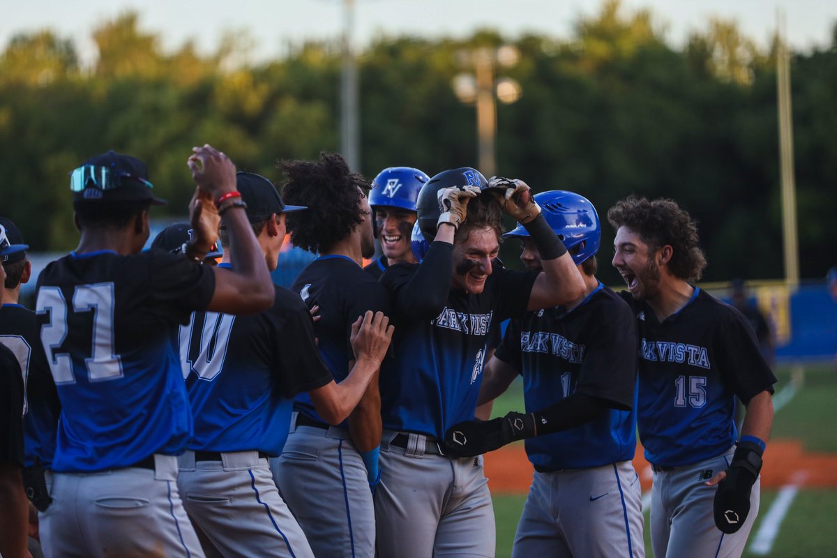 MikeGioMedia's tweet photo. .@FHSAA Park Vista Defeats Osceola High 8-4 last night in a heated game! https://t.co/eBN3kW8GMo