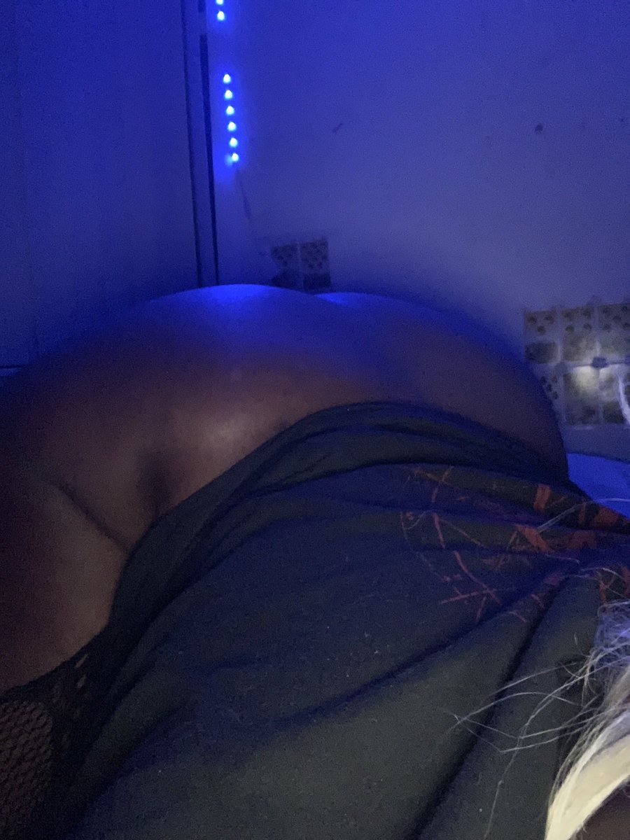 iheartvampspit's tweet photo. Not new to twt twitter!!
Just want new muts! <3
#nsfwtwt #nsfwtwtﾟ 

Im nova ^\^ 
18!
Mdni!!
18+ only!!
very submissive😵‍💫 
Love reading manga and watching anime 
Favorite animes: bleach, Tokyo ghoul etc!
Horny mess 24/7 
Rt! Or like to be Mutuals🫶🏿 https://t.co/8M0zeg6WNj
