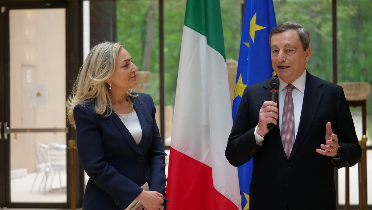 ItalyinUS's tweet photo. Honored to welcome Italian Prime Minister Mario Draghi for his important visit to the U.S.. Grazie Presidente! 🇮🇹🤝🇺🇸 https://t.co/KqKMaovhp6