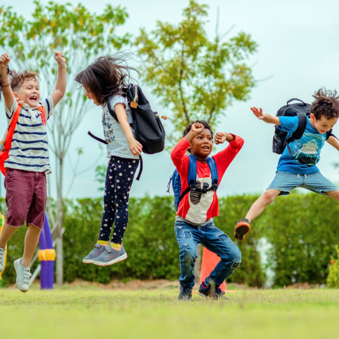 THSResources's tweet photo. A recent study by University of Cincinnati @uofcincy Children’s Hospital thirdhand smoke researchers found that neighborhood characteristics may be related to tobacco smoke exposure in children. Read more: https://t.co/k5bWcCP1Ee
@DrMerianos @DrMahabee 
 #thirdhandsmoke #health https://t.co/w6gA92GRjg