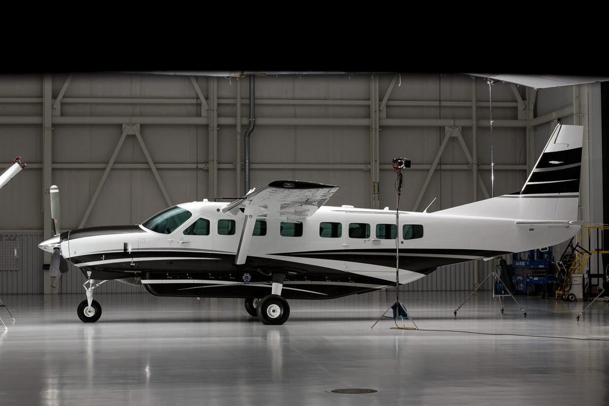 Cessna's tweet photo. Always ready for a photo op 📸

✈️: Grand Caravan EX

#FlyCessna #aviation https://t.co/7Iq5ckbath