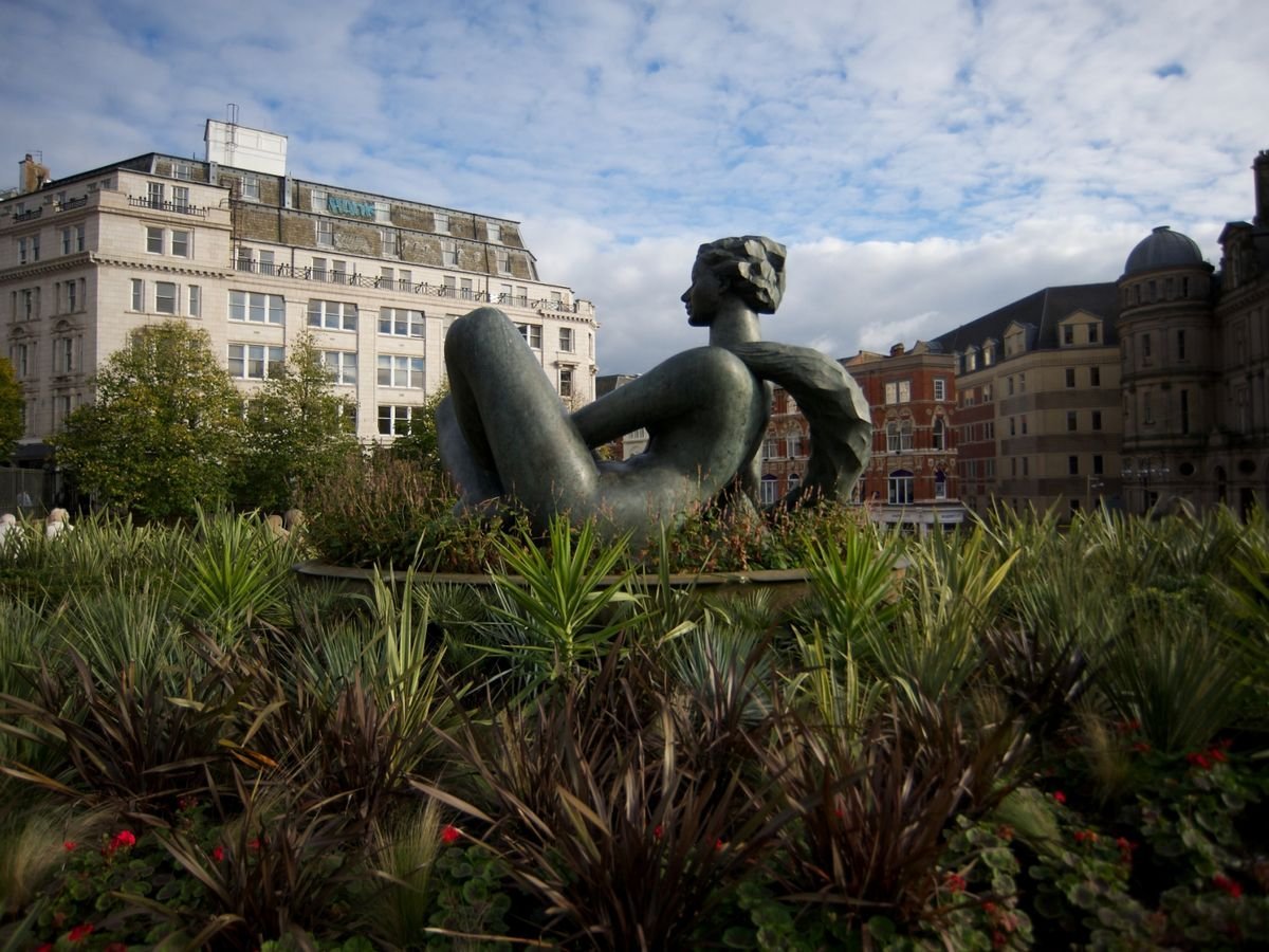localnotail's tweet photo. ngl it's nice to see our Floozie in full flow again but I much preferred the natural look on her #GreenerBrum https://t.co/xR27WuCFvY