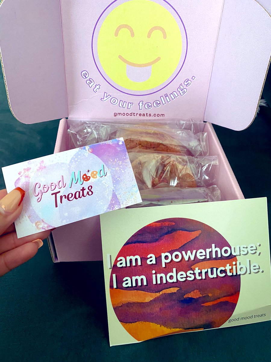 BloomCreative_'s tweet photo. we love seeing our client #branding work in action! 😍🙌🏽✨ shop all your baked goodies + infused treats at https://t.co/8IZUrHGe8L 🍪 https://t.co/URJr8Qwi8k