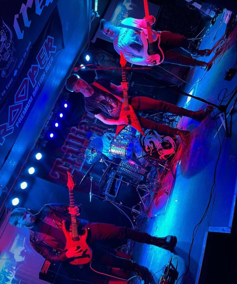stonecoldabyss's tweet photo. 28th May at @nevolumebar alongside Vulgar Dissection &amp; Desolation❗
-
-
- 
 #metal #metalmusic #metalband #metalmusican #deathmetal #photography #stonecoldabyss #metalcore https://t.co/E6Fbq99ZUa