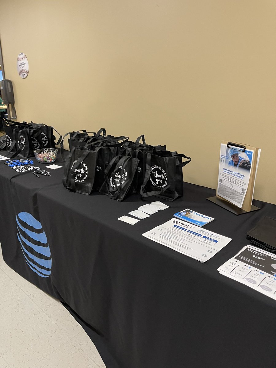 Adrian Lizaola tweet media