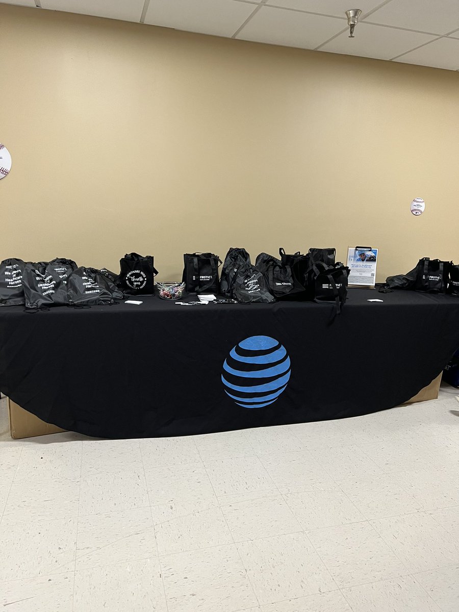 Adrian Lizaola tweet media