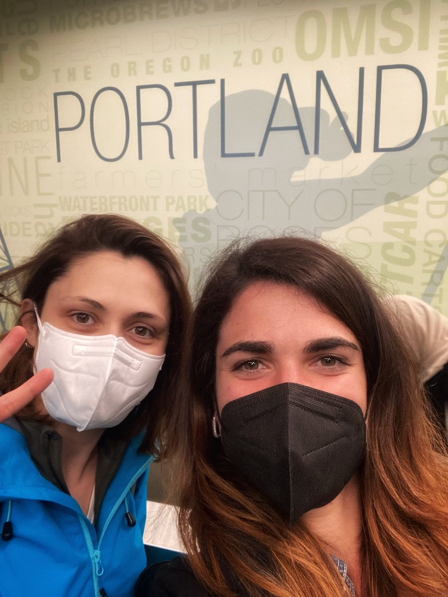 EleonoraSala12's tweet photo. Back to Italy! Full of happiness for my first time in the U.S.! #AAI2022 was an amazing experience, I had the chance to present my poster to many people and I learned a lot of new things from the best scientists!Thanks to my mentor @MirelaKuka for giving me this possibility 😊 https://t.co/4mLy4BAwBq