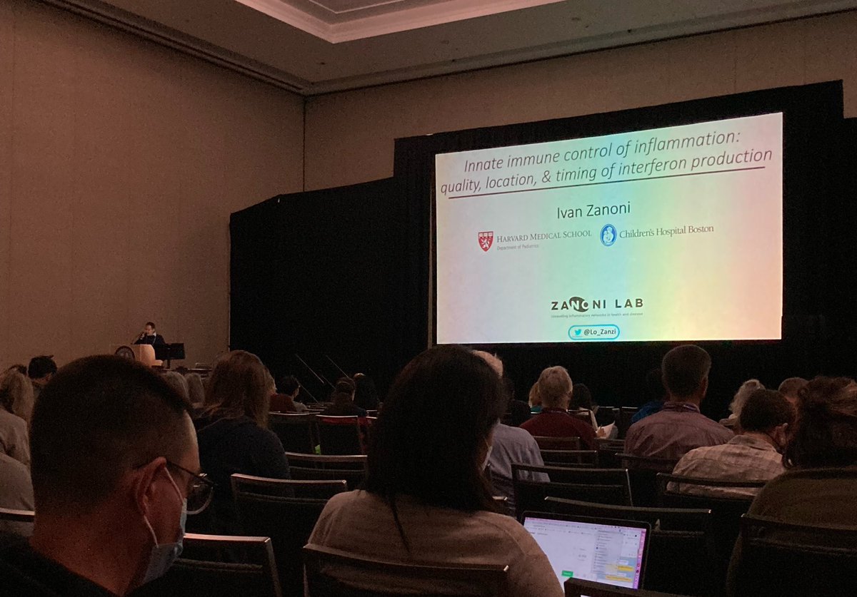 EleonoraSala12's tweet photo. Back to Italy! Full of happiness for my first time in the U.S.! #AAI2022 was an amazing experience, I had the chance to present my poster to many people and I learned a lot of new things from the best scientists!Thanks to my mentor @MirelaKuka for giving me this possibility 😊 https://t.co/4mLy4BAwBq