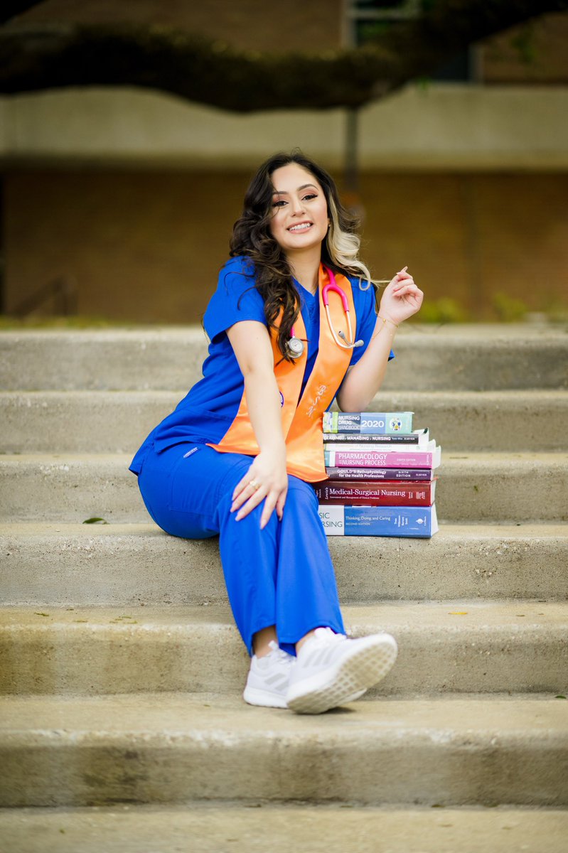 bigbootayhoes's tweet photo. 3 days away🎓
Sam Houston State University 
May 14th 2022 I 2:30 
✨Bachelor of Science in Nursing 
✨Minor in Psychology 
✨Deans list x6
✨Sigma Lambda Gamma Sorority, Inc. 
✨Emergency Room Nurse position secured https://t.co/MgNNSlQgXs