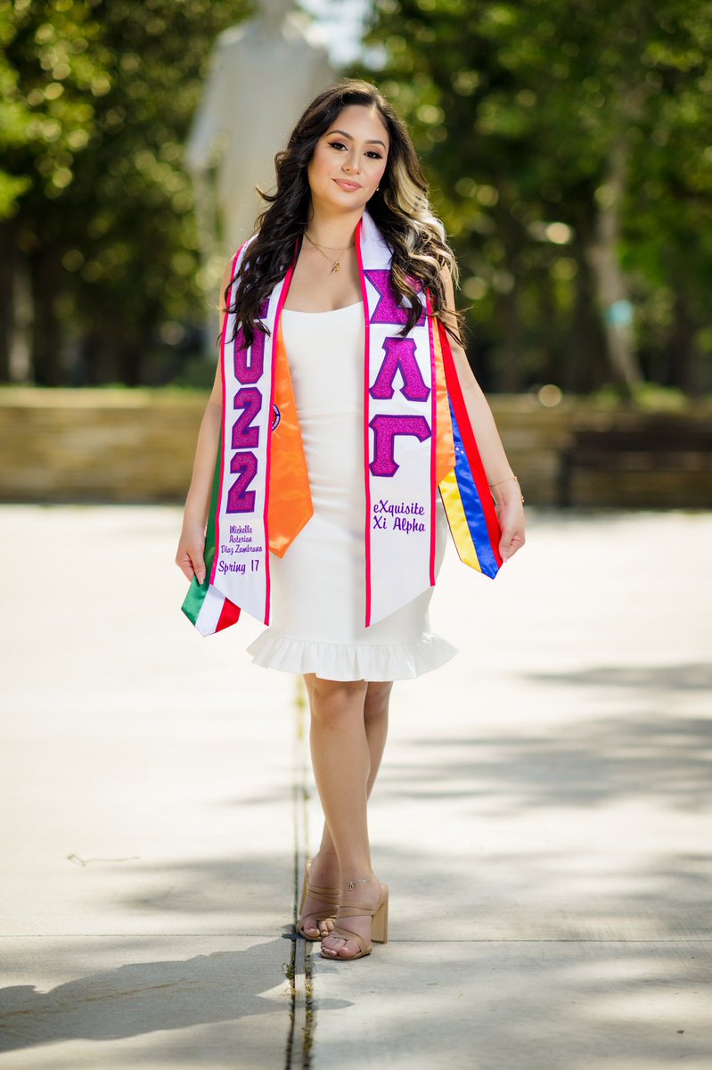 bigbootayhoes's tweet photo. 3 days away🎓
Sam Houston State University 
May 14th 2022 I 2:30 
✨Bachelor of Science in Nursing 
✨Minor in Psychology 
✨Deans list x6
✨Sigma Lambda Gamma Sorority, Inc. 
✨Emergency Room Nurse position secured https://t.co/MgNNSlQgXs