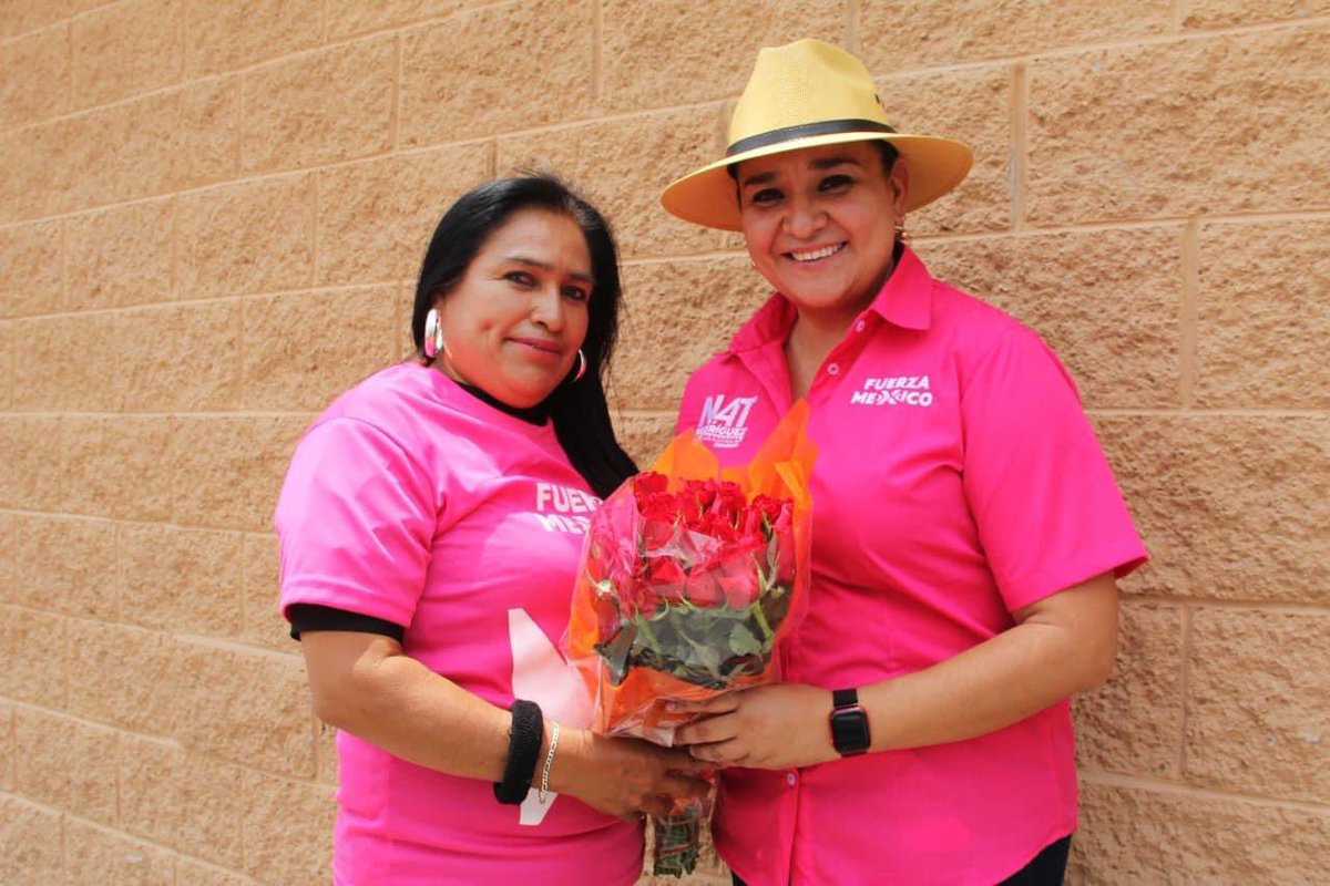 NatRodriguezAgs's tweet photo. Día muy gratificante, reconozco y agradezco la labor de las madres👩🏻‍🍼 en nuestra sociedad.

Gracias por su apoyo, en #NatRodríguez🌺 tienen una amiga.

#LaVerdaderaTransformación https://t.co/3nN3wExWXj