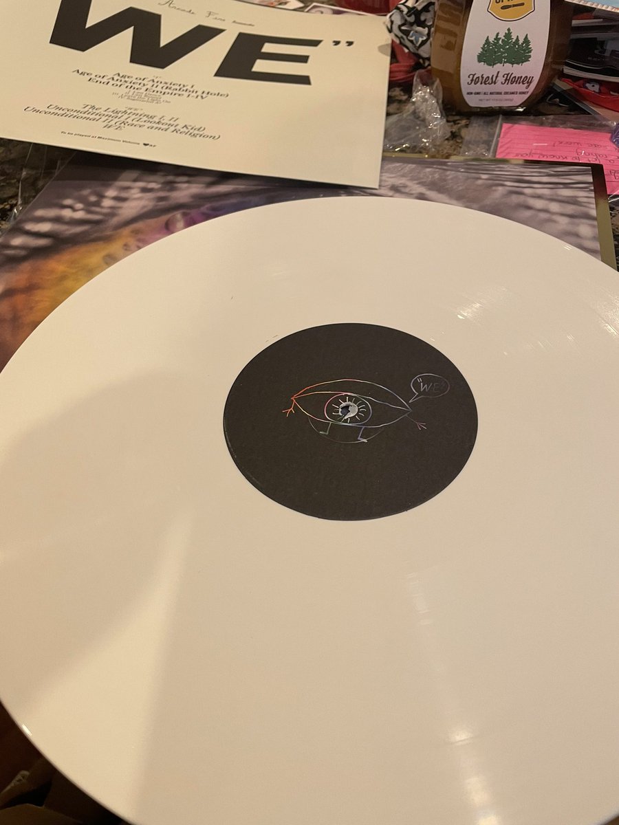 fischemer1932's tweet photo. Thanks @davesrecordschi for the vinyl. But @arcadefire no pins. How can I get some??? #ArcadeFire#pins https://t.co/lZqzCTQxrA