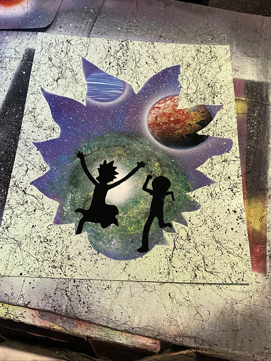 OutThereArtNFT's tweet photo. Tried something new around the edges. It was supposed to have a marble look. 

Should I turn it in to an NFT and start giving them away? 

#nft #nftart #art #sprayart #digitize #blockchain #sprayart #practicepiece https://t.co/o1953gDpBr