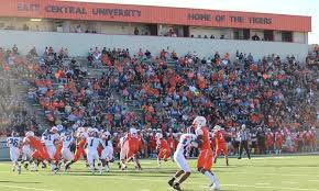 After a great conversation with <a href="/Acethecoach/">Coach Ace Ventura</a> I’m extremely blessed to receive my first offer. <a href="/bubba_sedlacek/">Bubba Sedlacek</a> <a href="/VAHS_Athletics/">VAHS Athletics</a> <a href="/NoblePolk/">Noble Polk</a> <a href="/LitrentaJohn/">John Litrenta</a> <a href="/RylandWidener99/">Coach Widener</a>