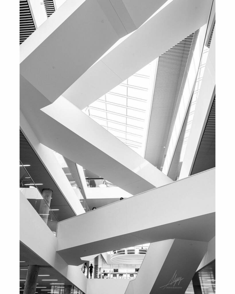 halifaxnoise's tweet photo. From @alyaz7 — "Stairs illusion"
Last weekend we attended Doris Mason's concert at the #halifaxcentrallibrary for Mother's Day and at the end I couldn't leave without photographing Erika in this incredible place. I couldn´t stop admiring the amazing #arc… https://t.co/QPu3vTPVnQ https://t.co/Xe9LY5SSIV