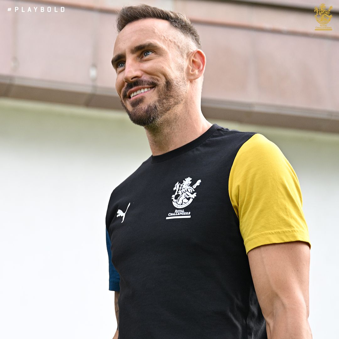 RCBTweets's tweet photo. Always looking good in the new #RCBxPUMA Athleisure Collection! 🔥👊🏻
Click on the link to shop and join the #BoldSquad with our Skipper NOW: https://t.co/Zt8e9nCxzS 💪🏻
#PlayBold #WeAreChallengers #IPL2022 #Mission2022 #RCB #ನಮ್ಮRCB https://t.co/WIFvt3dCEu