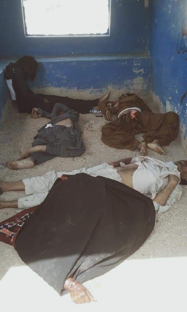 میرے اللہ کیا ان حکمرانوں کو مرنا نہیں کیا یہ مرنے والے سندھ واسی نہیں تھے ان کی اس طرح بے حرمتی کی گئی کہ مرنے کے بعد بھی ان کی لاشوں کو اس طرح بے عزت کیا گیا کہ ایک ایمبولینس نہ پہنچ سکی اور انہیں عزت سے ان کے وارثوں کے حوالے کیا جاتا <a href="/OfficialDGISPR/">DG ISPR</a>
<a href="/BBhuttoZardari/">Bilawal Bhutto Zardari</a>