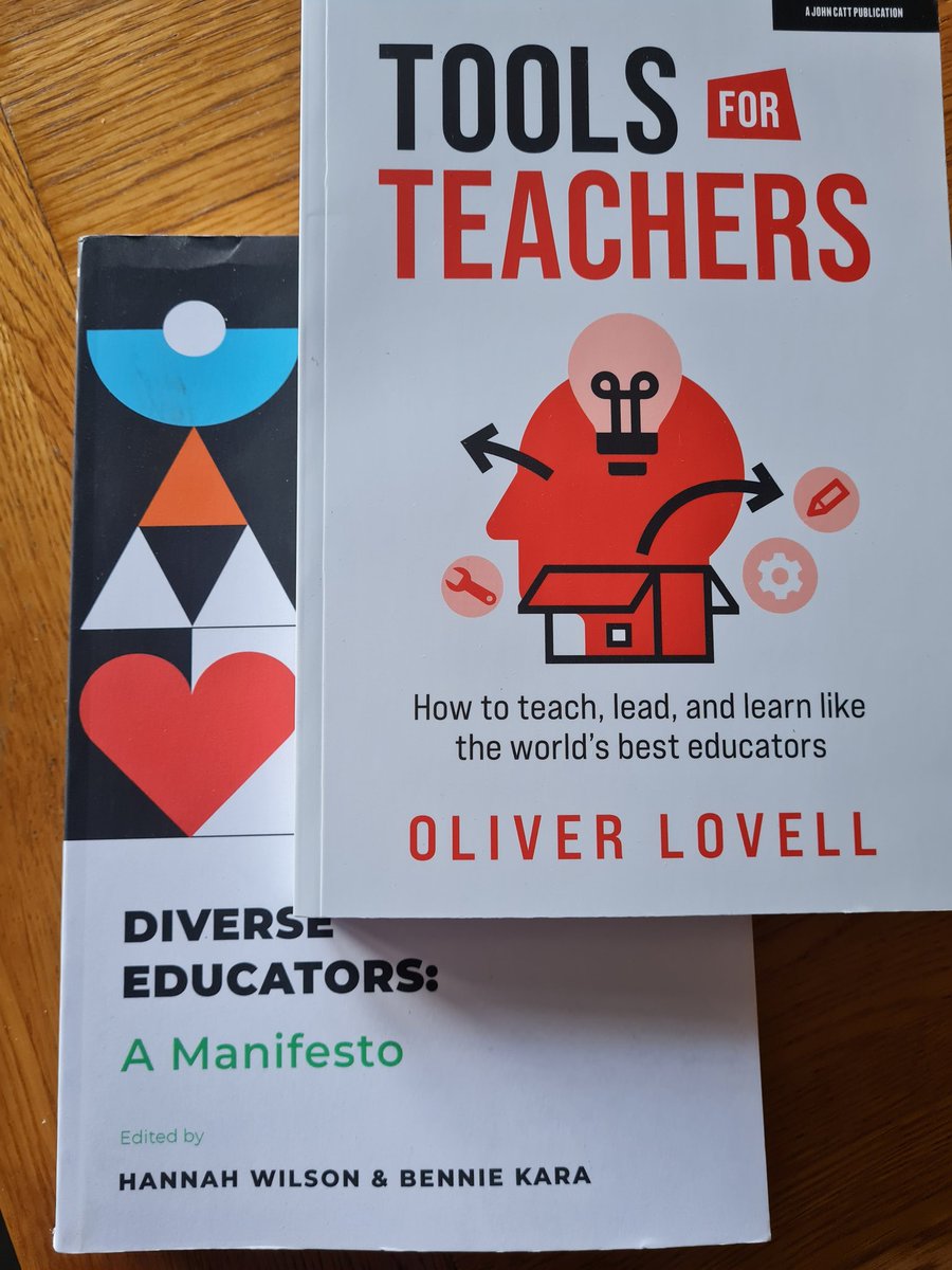 HelenPipe_1's tweet photo. Arrived it time for the weekend #cpdathome #diversity #toolsforteaching #everexpandingbookcase 📚 https://t.co/LRNURTaE2J