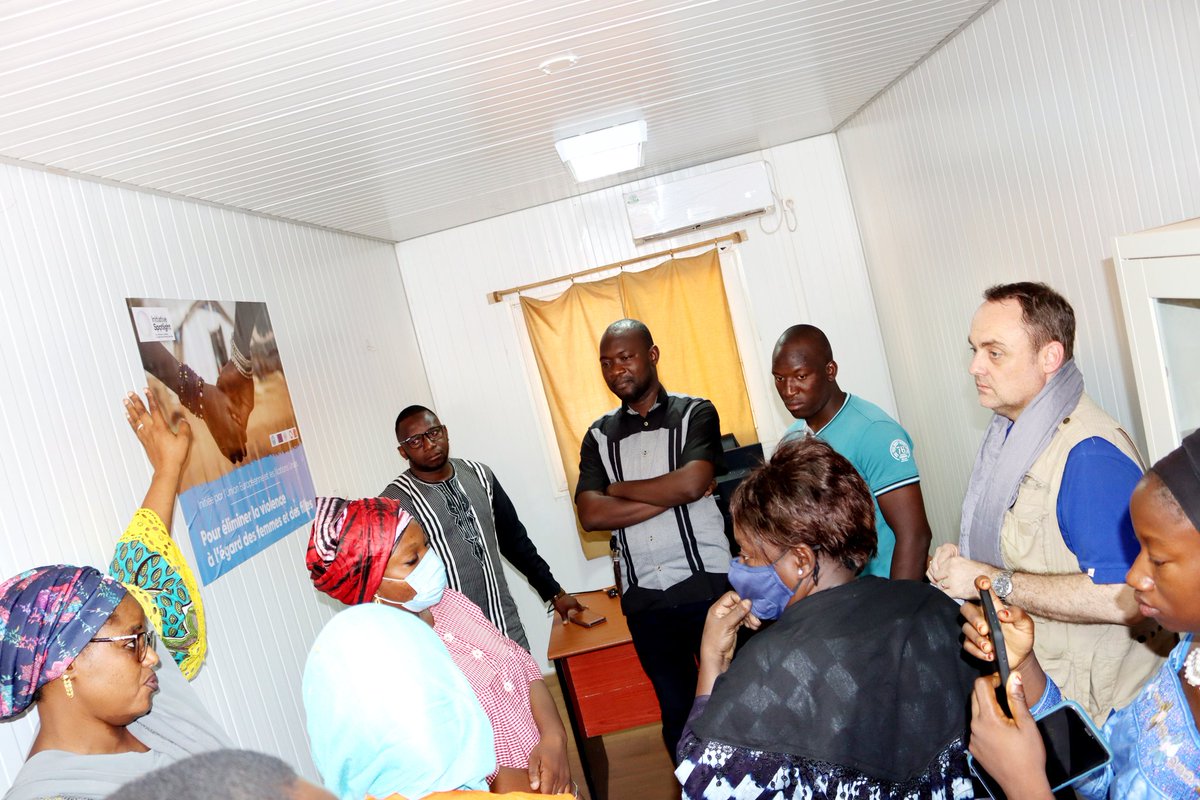 unfpa_mali's tweet photo. Mission conjointe de suivi des interventions en santé maternelle appuyées par #UNFPA à #Koulikoro.

Le Rep @sassyves a visité le One Stop Center de la région, initié sous financement #Spotlight_Initiative en 2021, le guichet unique enregistre plus de 100 cas de #VBG à nos jours. https://t.co/yguq0879ib