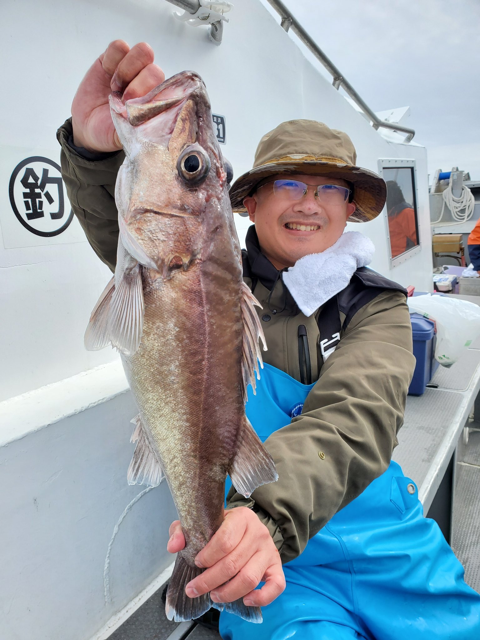 魚人店長 久々の魚釣り アラ釣りに行ってきました 釣果 アラ1匹 ユメカサゴ3匹 2匹リリース トモの方が8kgの大 アラをあげて ました 師崎 松下釣船 船釣り T Co Pgpunf4qrl Twitter