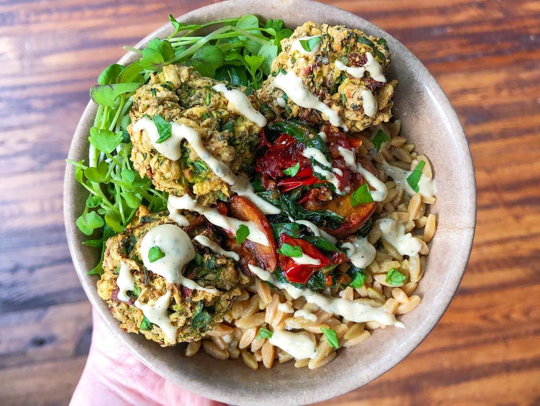 Veggie Protein Bowl by @veggiechristie (via IG) 😋 Made with pesto tahini and #AddaVeggie Herby Roasted Garlic protein balls.