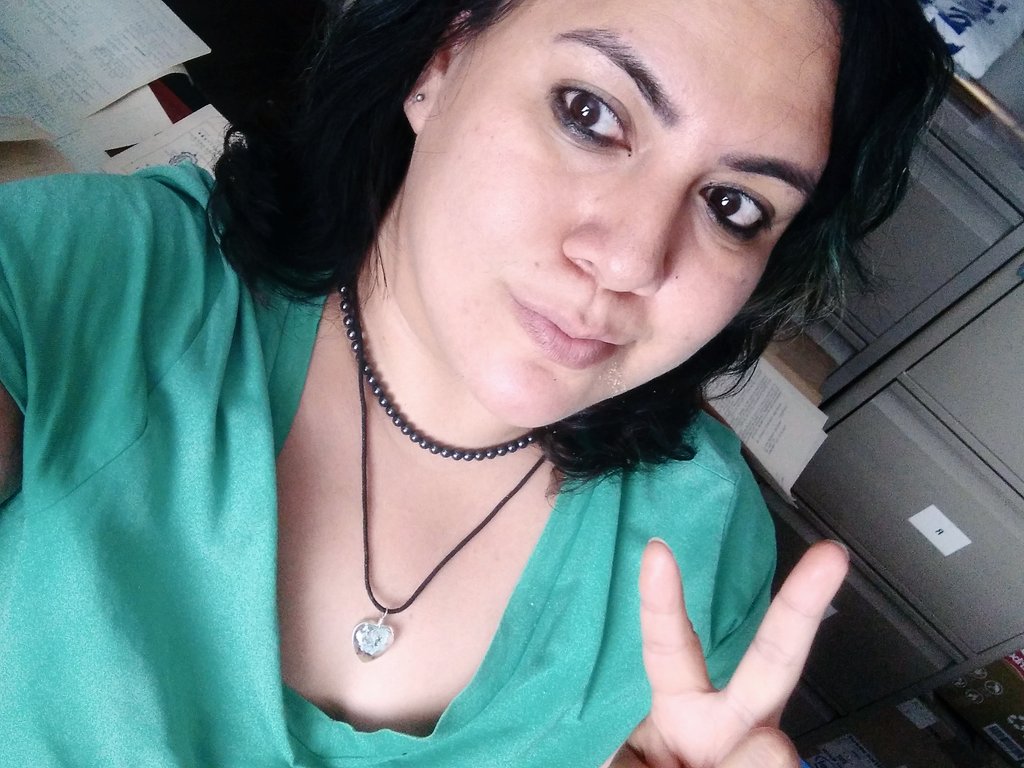 PeRySoL's tweet photo. Buenas tardes tuiteros 😊 😉 🙂
Deseo esten pasando bien su dia 💚
Acá hace muchísimo calor🥵🌞🔥
Saludo 👋 https://t.co/VY8OfQF81B
