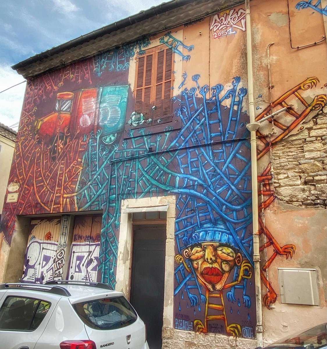 HunterStreetart's tweet photo. [#streetartnimes / 📸 NOVEMBRE 2021] Artwork by Soukoz, découvert à #nimes et créé dans le cadre de l'Expo de OUF 2019 (#8) / Le Spot !
#soukoz #soukozart #streetart #expodeouf #lespotnimes #graffiti https://t.co/1CFxPvmd0T