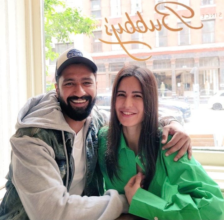 Vickat247's tweet photo. Holidays like disss
#VickyKaushal #vickat #vickykatrina #holidays #birthday #victrina #vicktrina https://t.co/alUS3c2hrO
